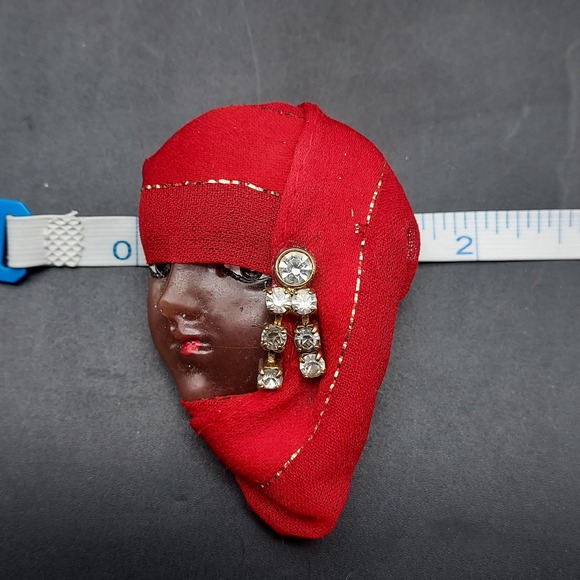 Lady Face Head Brooch Artisan Handcrafted Linda Rosshirt - Picture 5 of 6